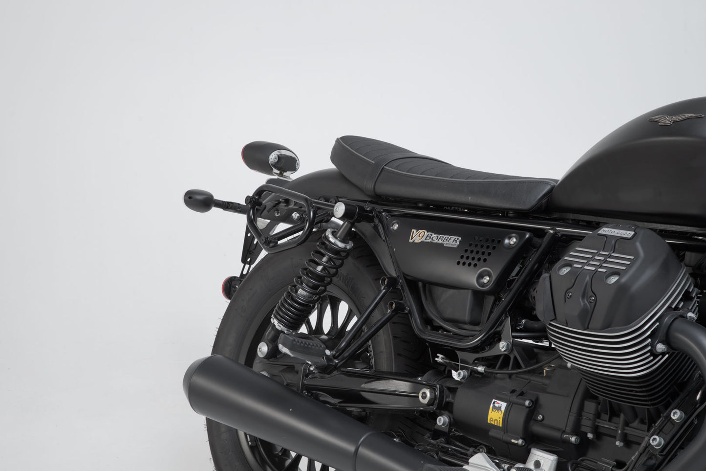SW-MOTECH Soporte lateral derecho SLC Moto Guzzi V9 Roamer/Bobber (15-).