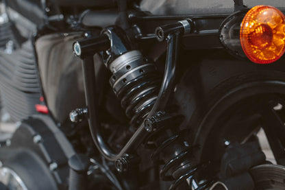 SW-MOTECH Soporte lateral izquierdo SLC Harley Sportster modelos (04-).