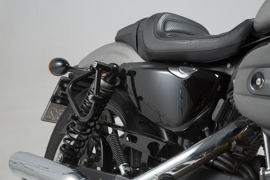 SW-MOTECH Soporte lateral derecho SLC Harley Sportster modelos (04-).