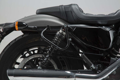 SW-MOTECH Soporte lateral derecho SLC Harley Sportster modelos (04-).
