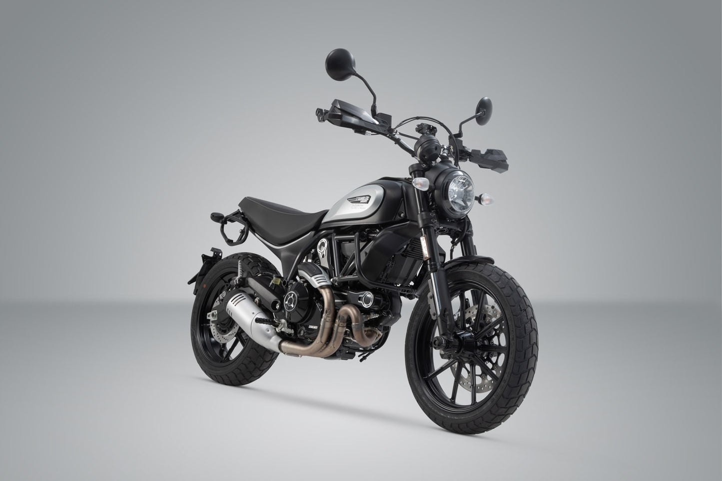SW-MOTECH Soporte lateral derecho SLC Modelos Ducati Scrambler (18-).