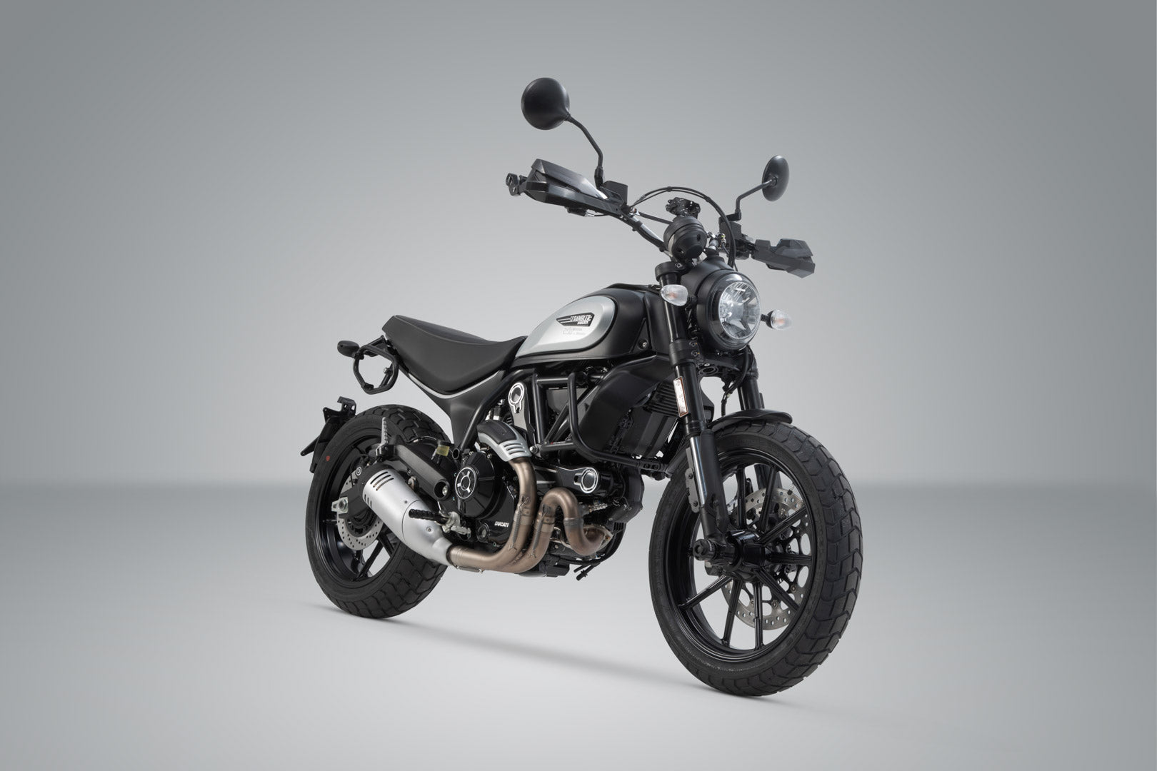 SW-MOTECH Soporte lateral derecho SLC Modelos Ducati Scrambler (18-).