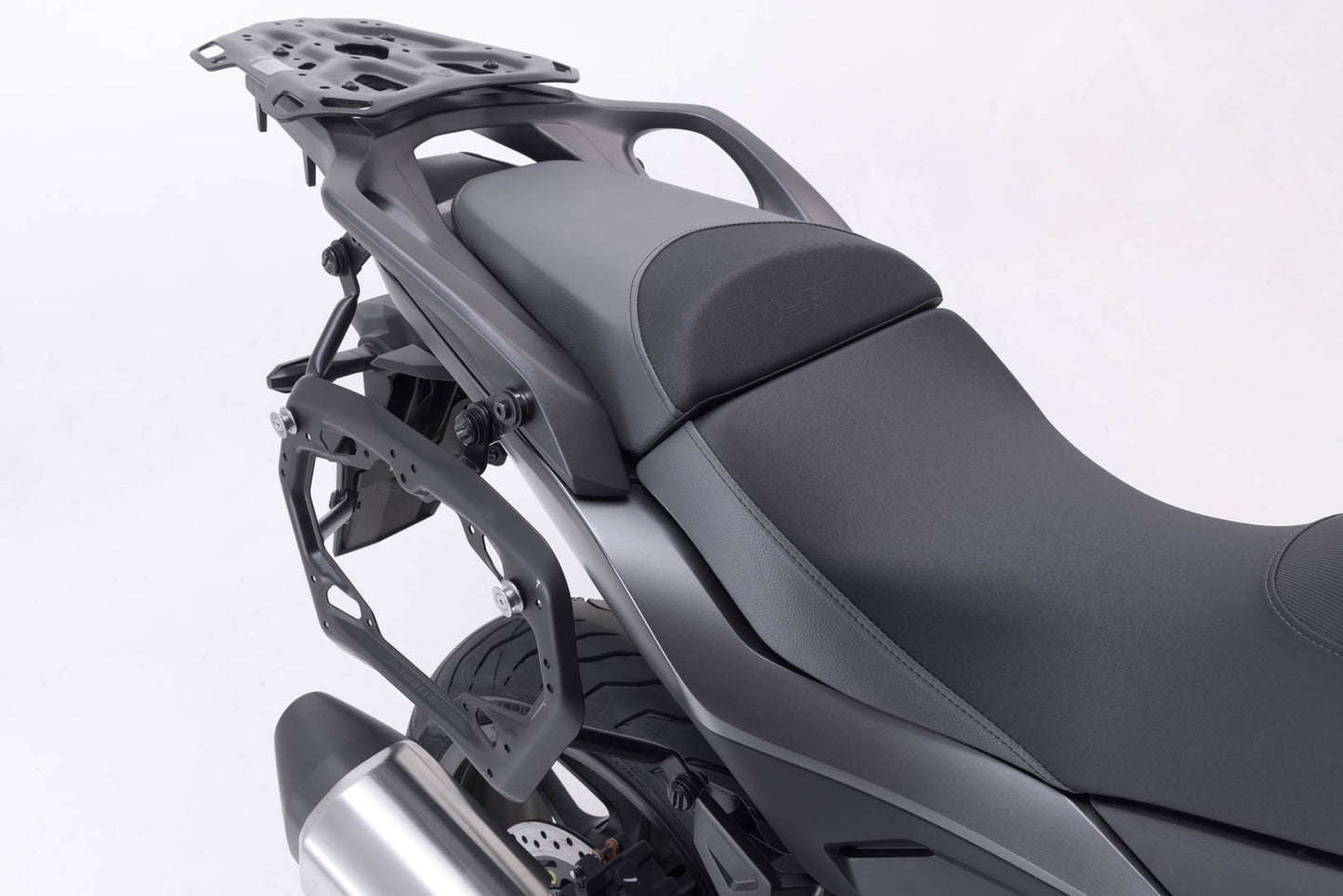 SW-MOTECH Soporte lateral PRO Negro. Honda NT1100 (21-).