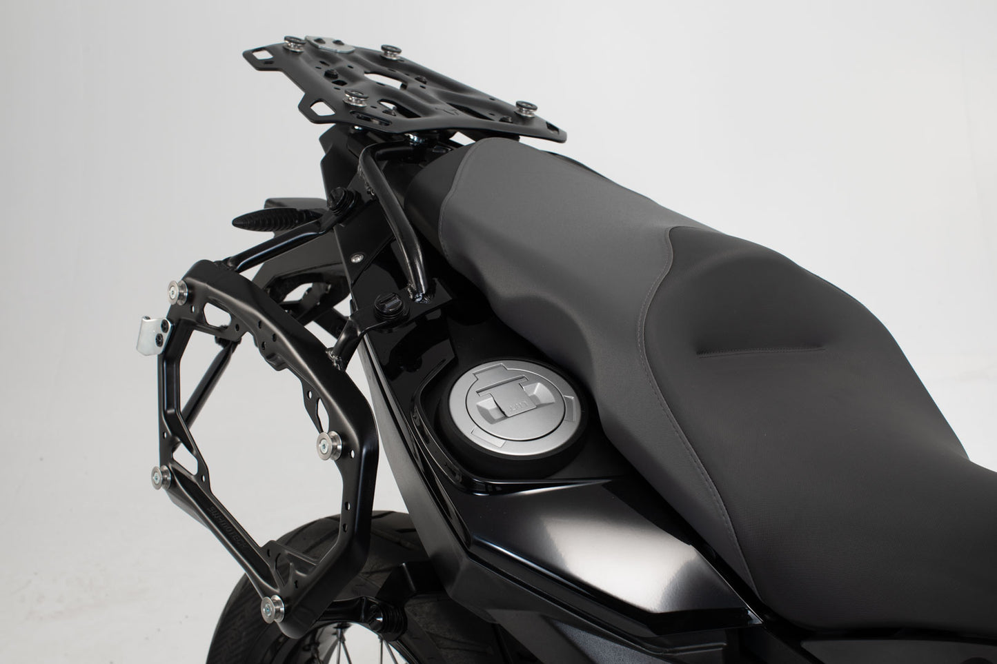SW-MOTECH Soporte lateral PRO Negro. BMW F 800 / 700 / 650 GS (07-18).