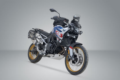 SW-MOTECH Soporte lateral PRO Negro. BMW F 900 GS (23-).