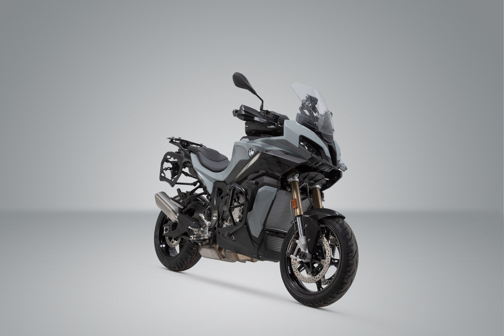 SW-MOTECH Soporte lateral PRO Negro. BMW S 1000 XR (19-).
