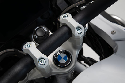 SW-MOTECH Elevador de manillar h=40 mm. Plateado. R1200GS (12-18) R1250GS (18-).