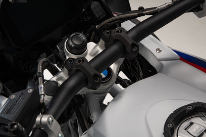 SW-MOTECH Acercador de manillar Eleva 32 mm. Acerca 20 mm. Negro. Modelos BMW.