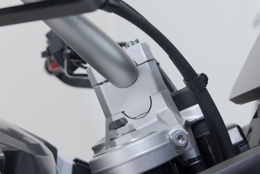 SW-MOTECH Elevador de manillar H=30 mm. Plateado. BMW F 750/800 GS (17-).