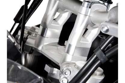 SW-MOTECH Elevador de manillar H=20 mm. Plateado. Triumph Tiger 800/ 900/ 1200.