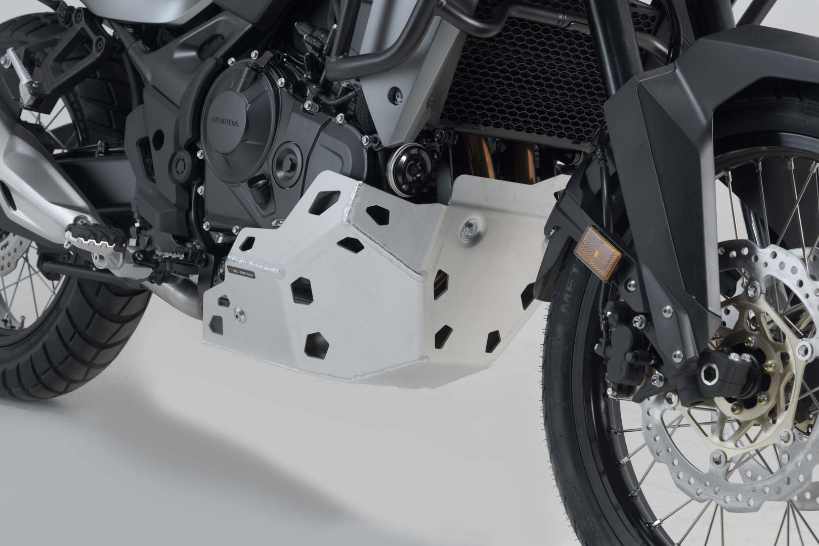 SW-MOTECH Protección del motor Plateado. Honda XL750 Transalp (22-).