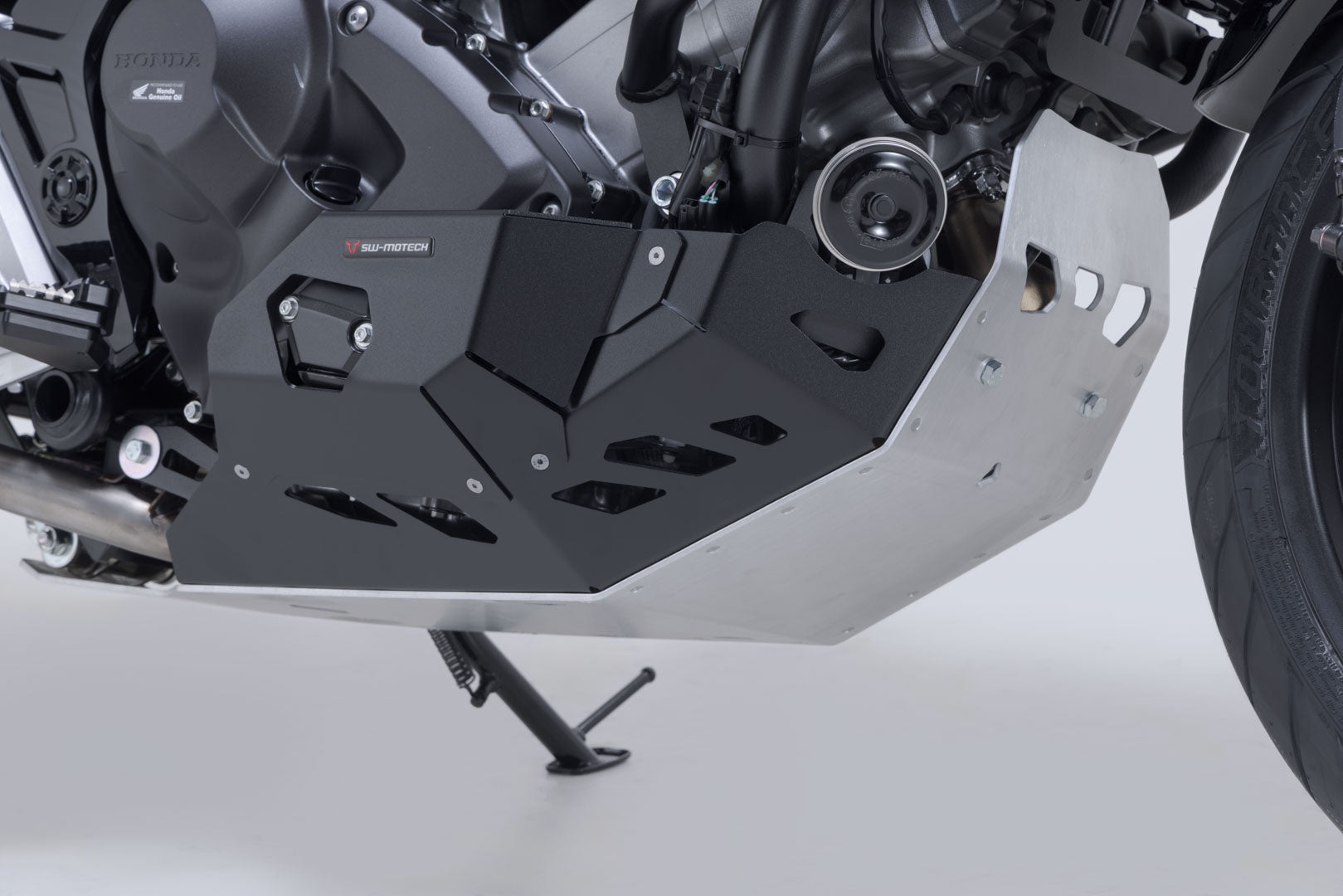 SW-MOTECH Protector de motor Negro/plateado. Honda NC700 / NC750 con DCT.