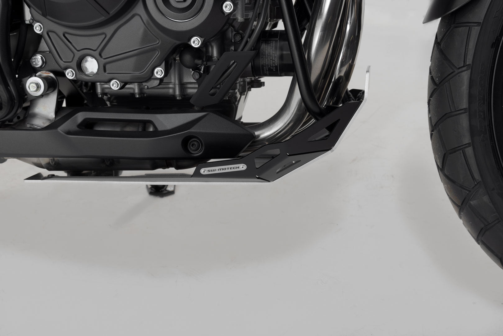 SW-MOTECH Protector de motor Negro/plateado. Honda CB500X (18-) NX500 (23-).