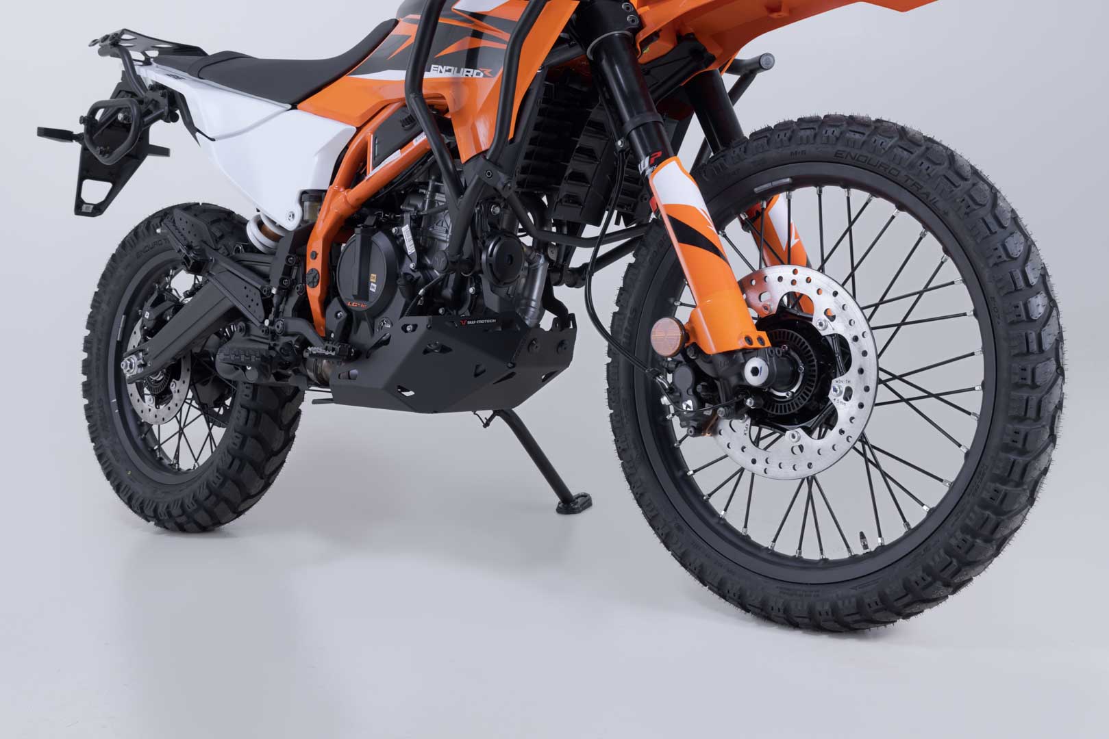 SW-MOTECH Protector de motor Negro. Modelos KTM 125 / 250 / 390 (25-).