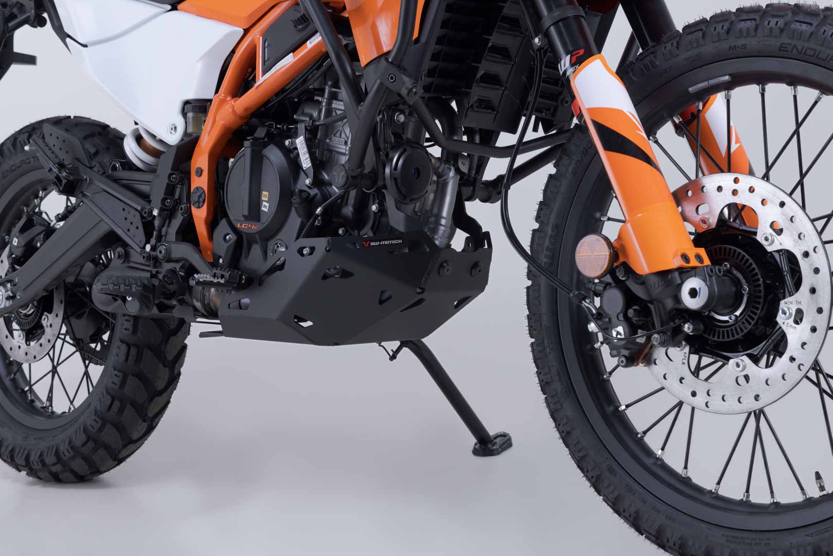 SW-MOTECH Protector de motor Negro. Modelos KTM 125 / 250 / 390 (25-).