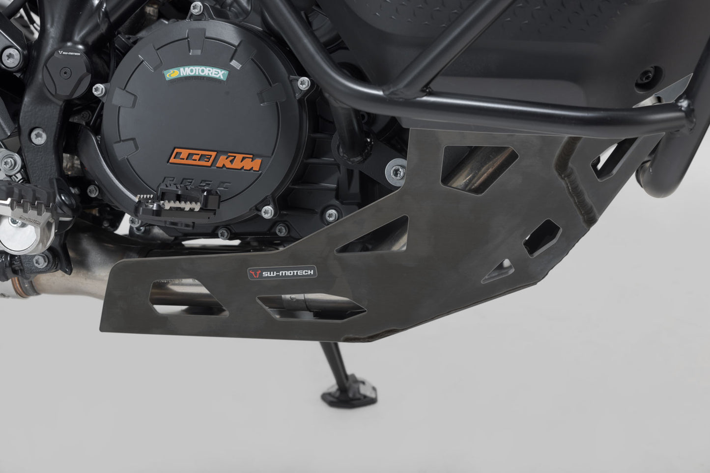 SW-MOTECH Protección del motor Negro. KTM 1290 Super Adventure (21-).