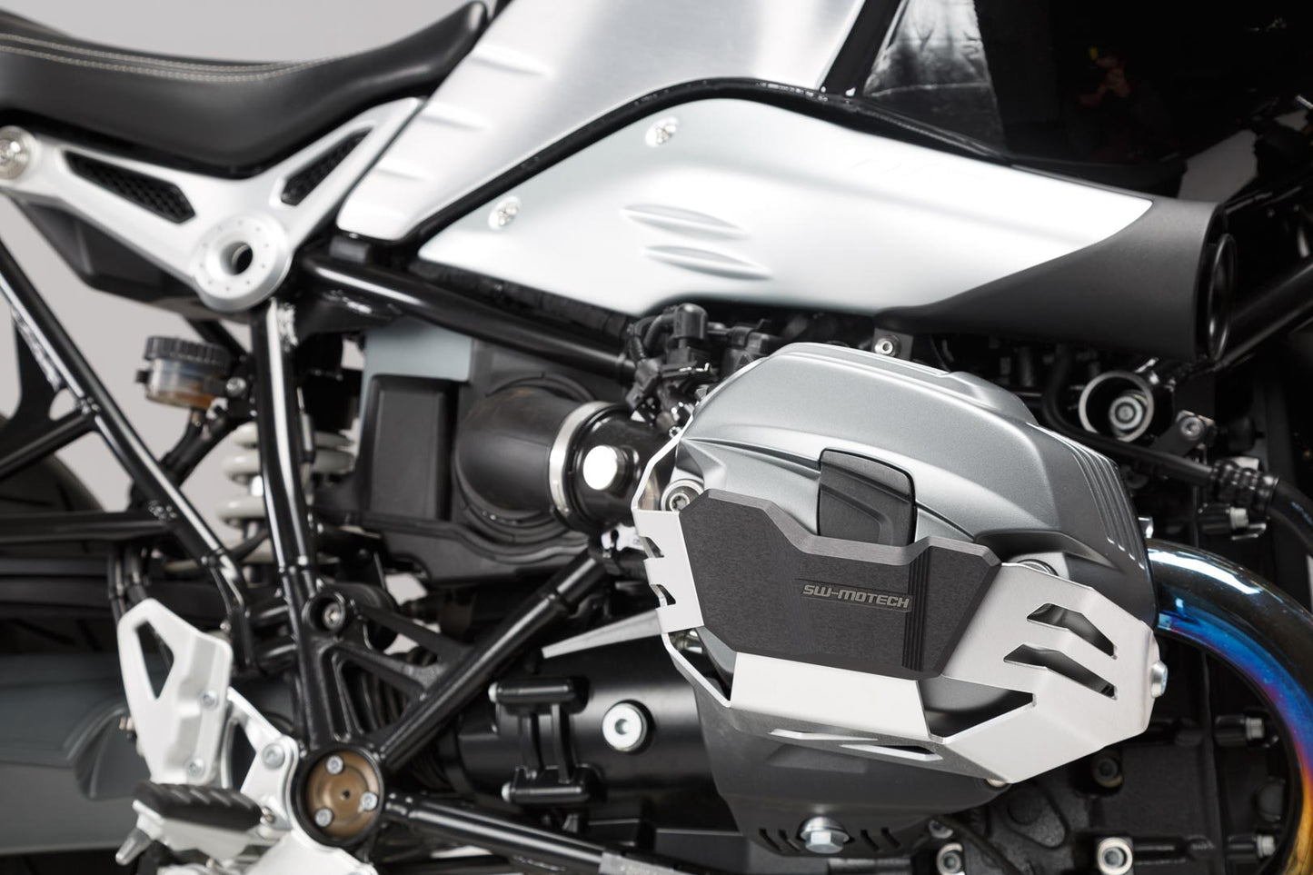 SW-MOTECH Protección de cilindro Plateado. BMW R1200 R / GS / Adv R nineT.