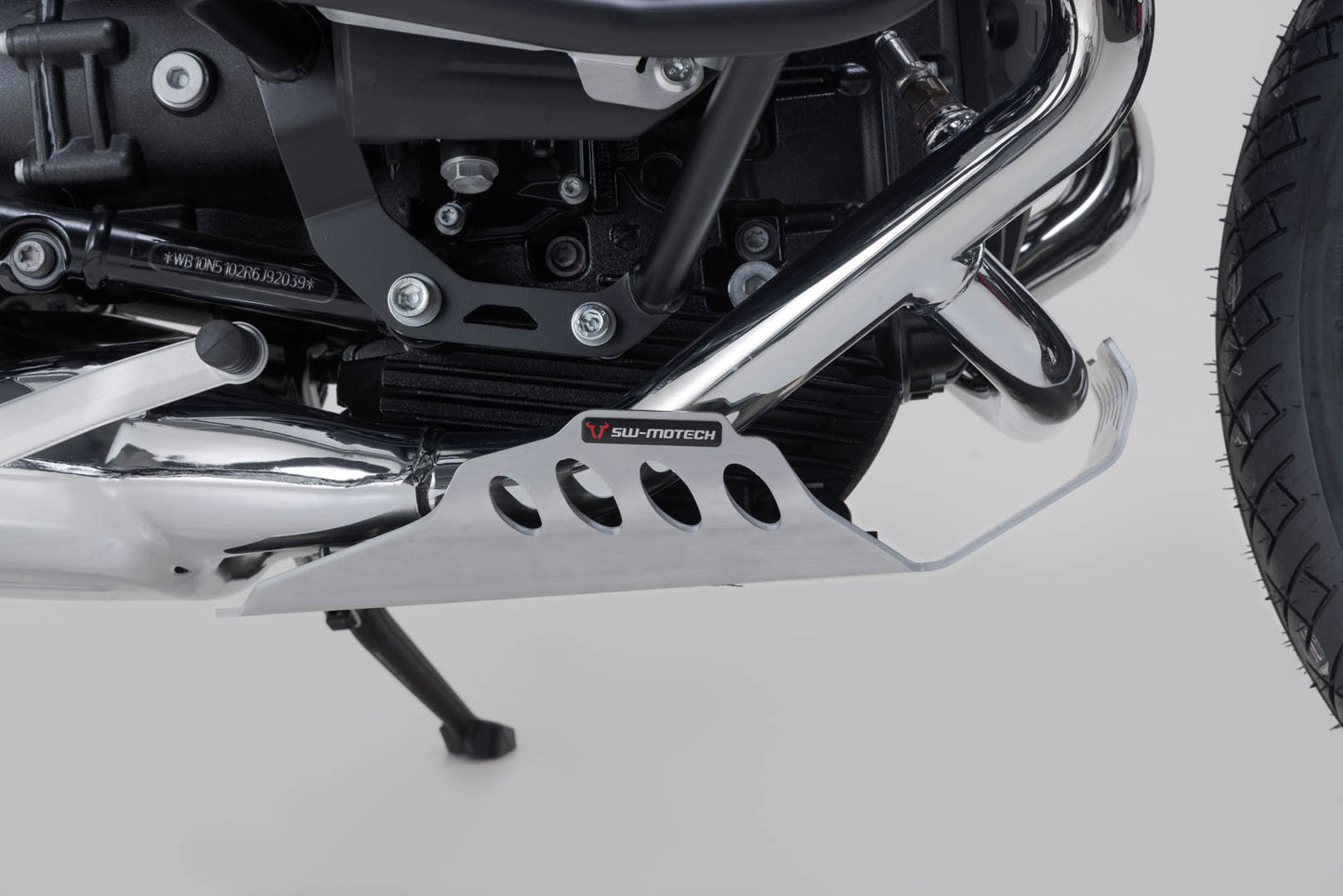 SW-MOTECH Protectores de motor Plateado. BMW R12 / R12 nineT (23-).