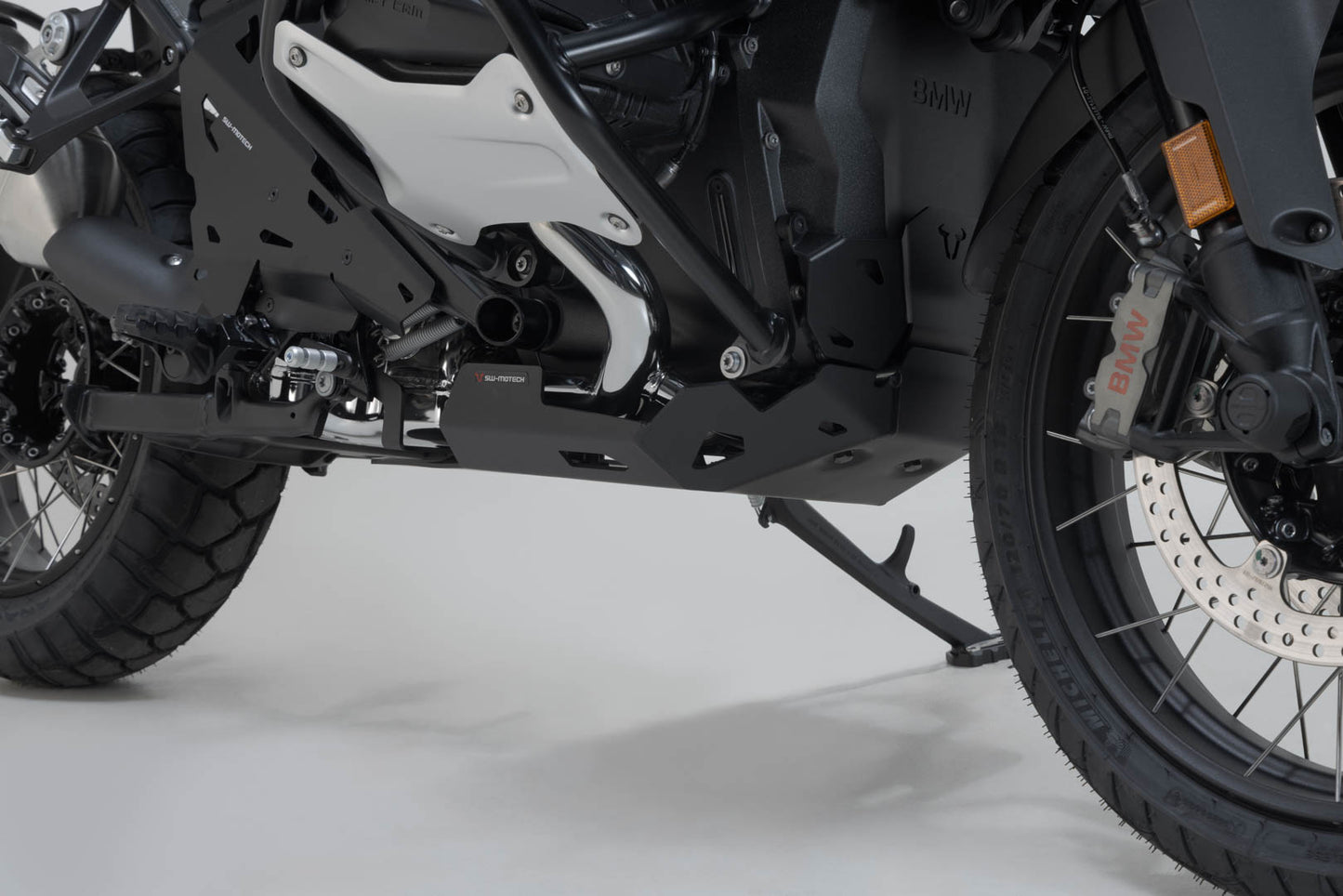 SW-MOTECH Protección del motor Plateado. BMW R 1300 GS / Adv R 1300 R. / RT.