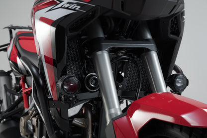 SW-MOTECH Soporte para faros Negro. Honda CRF1000L/CRF1100L con prot. lateral.