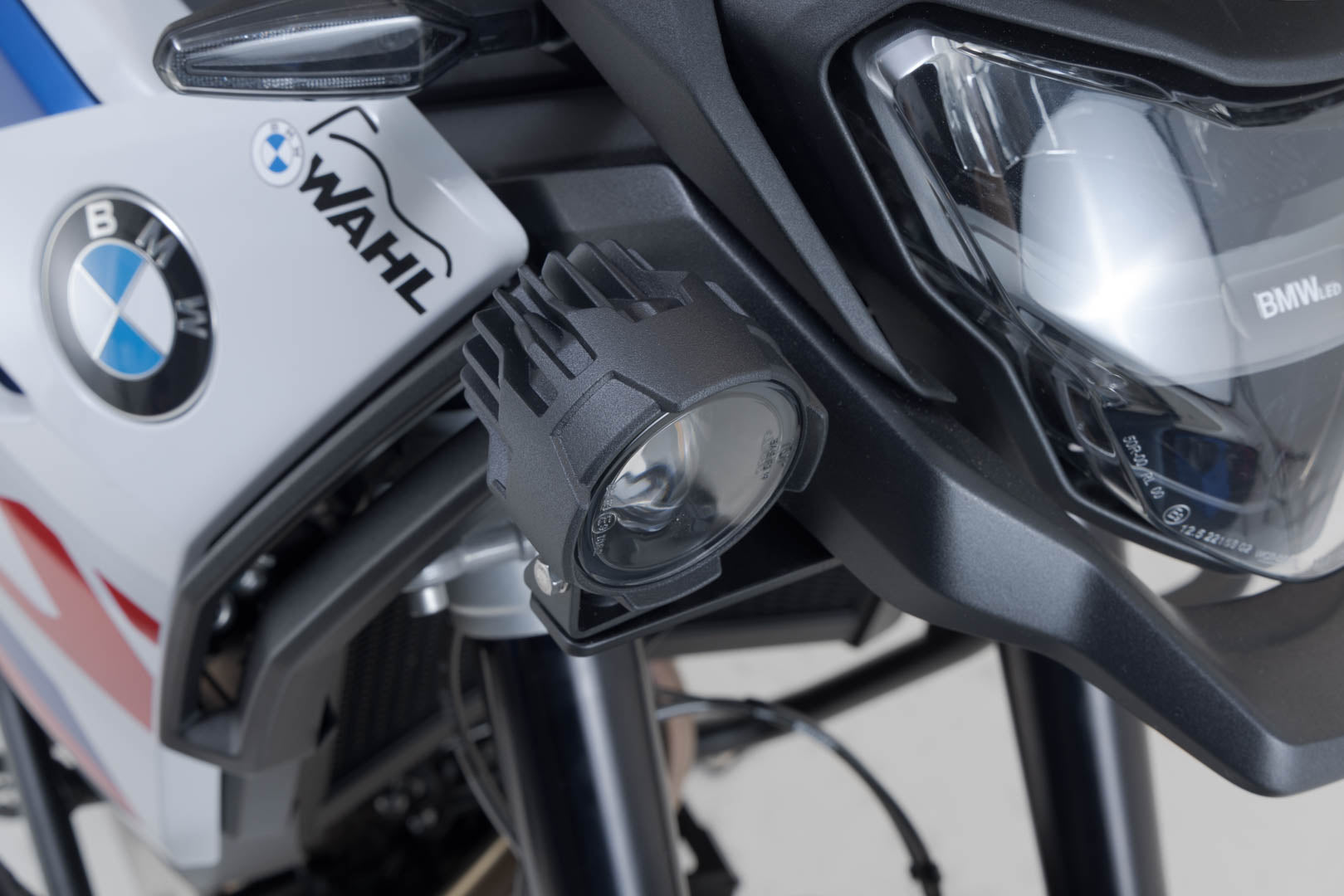 SW-MOTECH Soporte para faros Negro. BMW F 900 GS (23-).