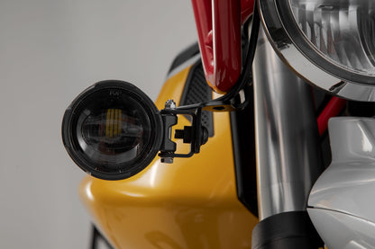 SW-MOTECH Soportes para luces Negro. Moto Guzzi V85 TT (19-23).