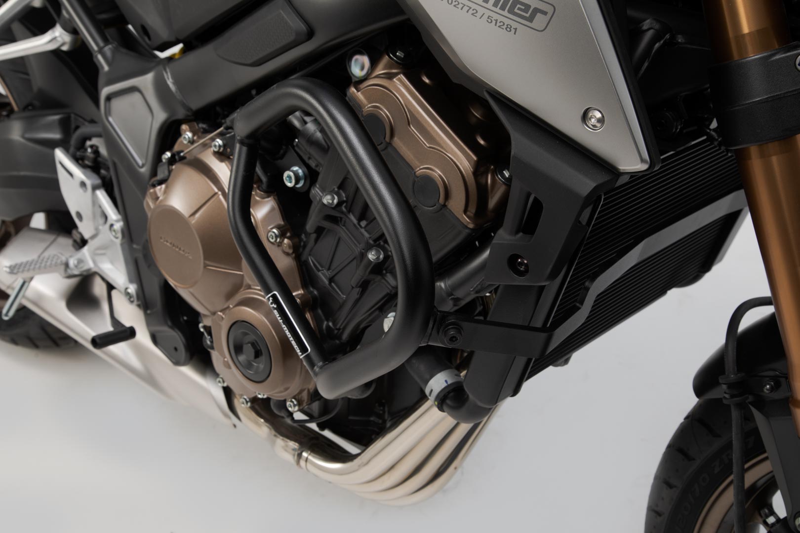 SW-MOTECH Protecciones laterales de motor Negro. Honda CB650F (14-18) / CB650R (18-).