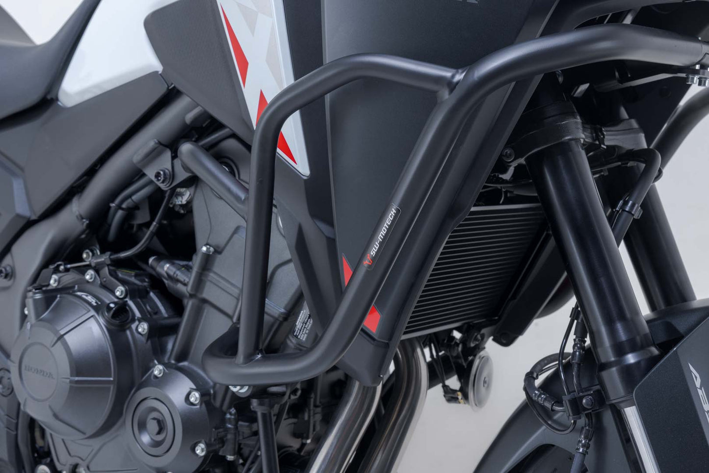 SW-MOTECH Protecciones laterales de motor Negro. Honda NX500 (23-).