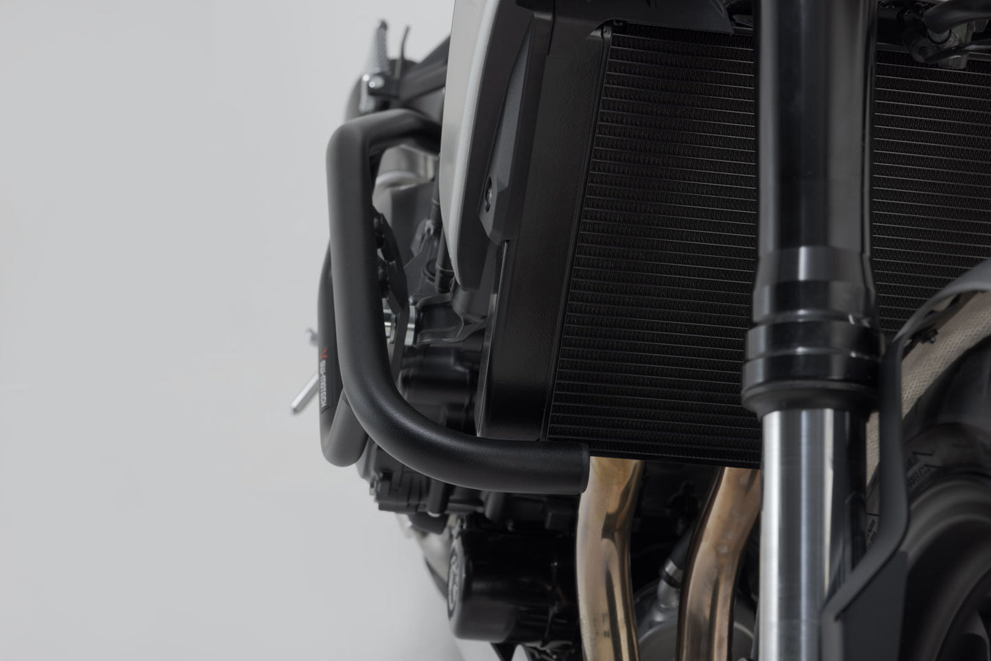 SW-MOTECH Protecciones laterales de motor Negro. Honda CB1000R (18-).