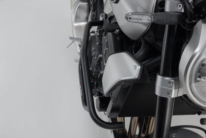 SW-MOTECH Protecciones laterales de motor Negro. Honda CB1000R (18-).