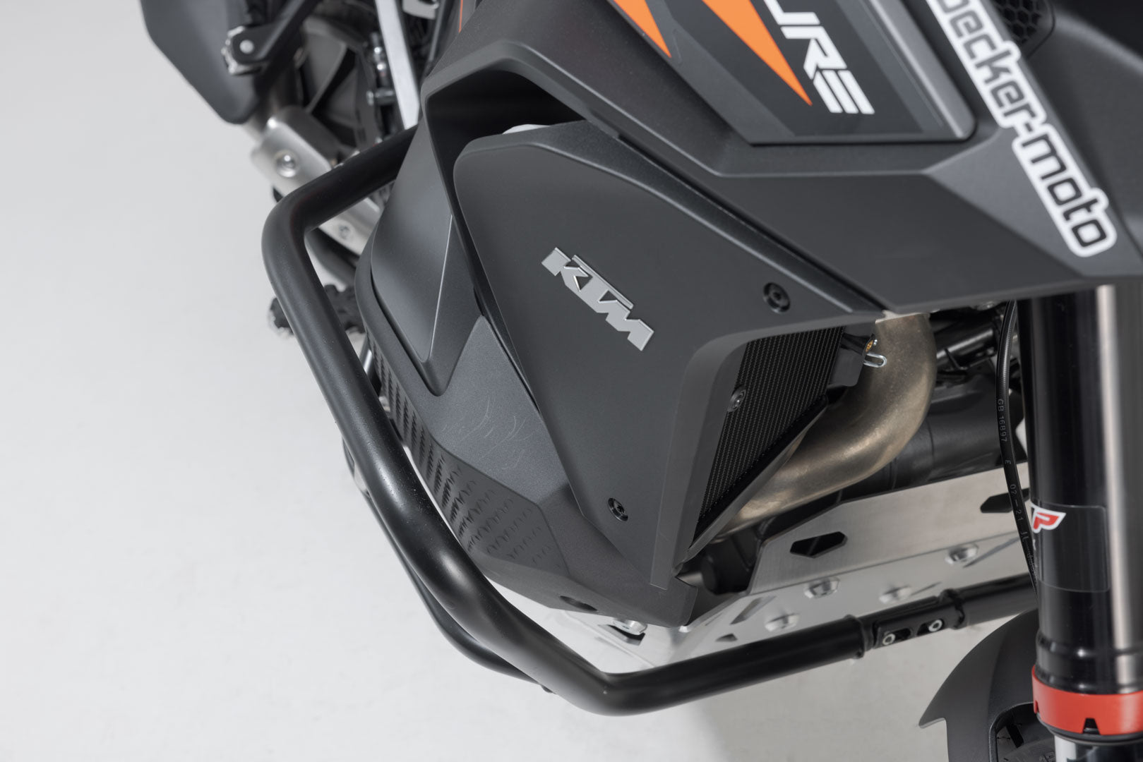 SW-MOTECH Protecciones laterales de motor Negro. KTM 1290 / 1390 Super Adventure (21-).