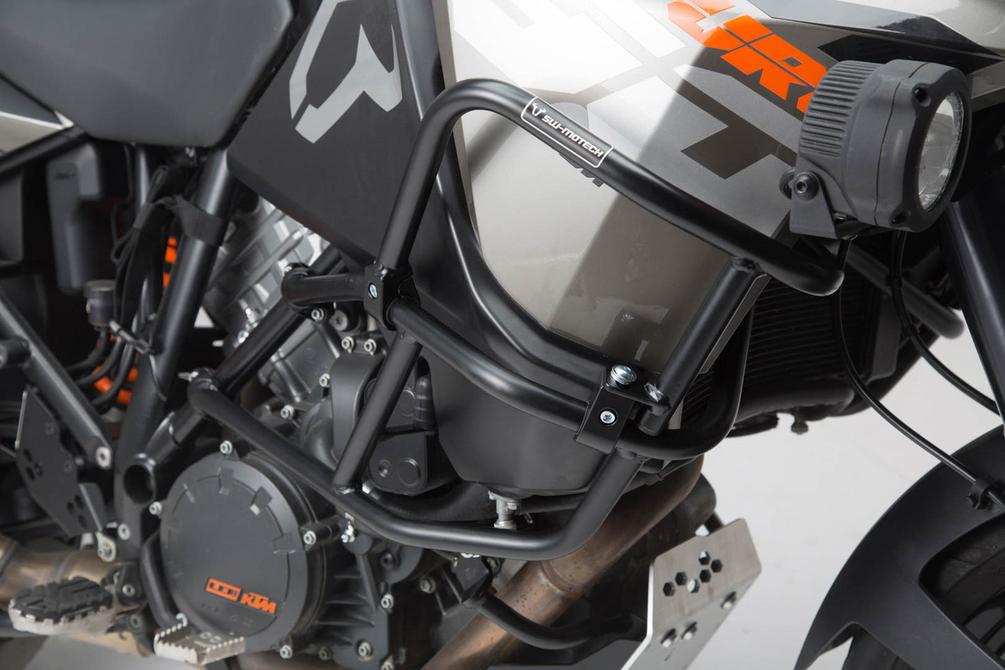 SW-MOTECH Protecciones sup. de motor para KTM original Negro. 1290 SAdv R / S (16-) 1090 Adv (16-).