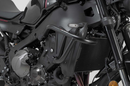 SW-MOTECH Protecciones laterales de motor Negro. Yamaha MT-09 / SP (20-) XSR900 (21-).