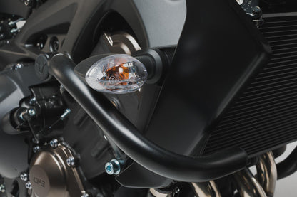 SW-MOTECH Protecciones laterales de motor Negro. Yamaha MT-09 (16-20) / SP (17-20).