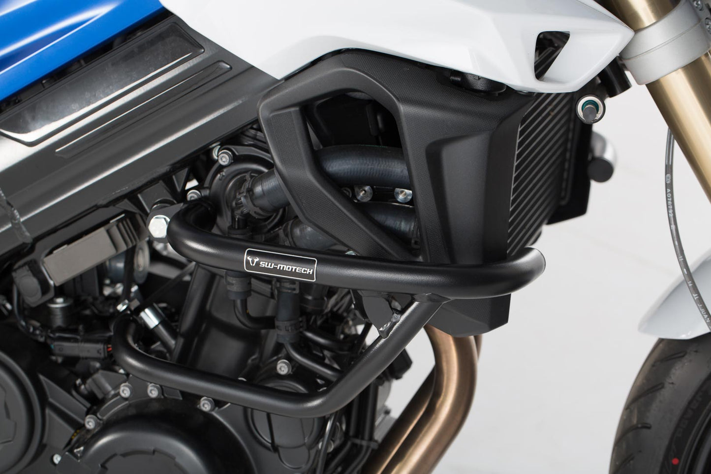 SW-MOTECH Protecciones laterales de motor Negro. BMW F 800 R (09-19) / F 800 S (04-10).