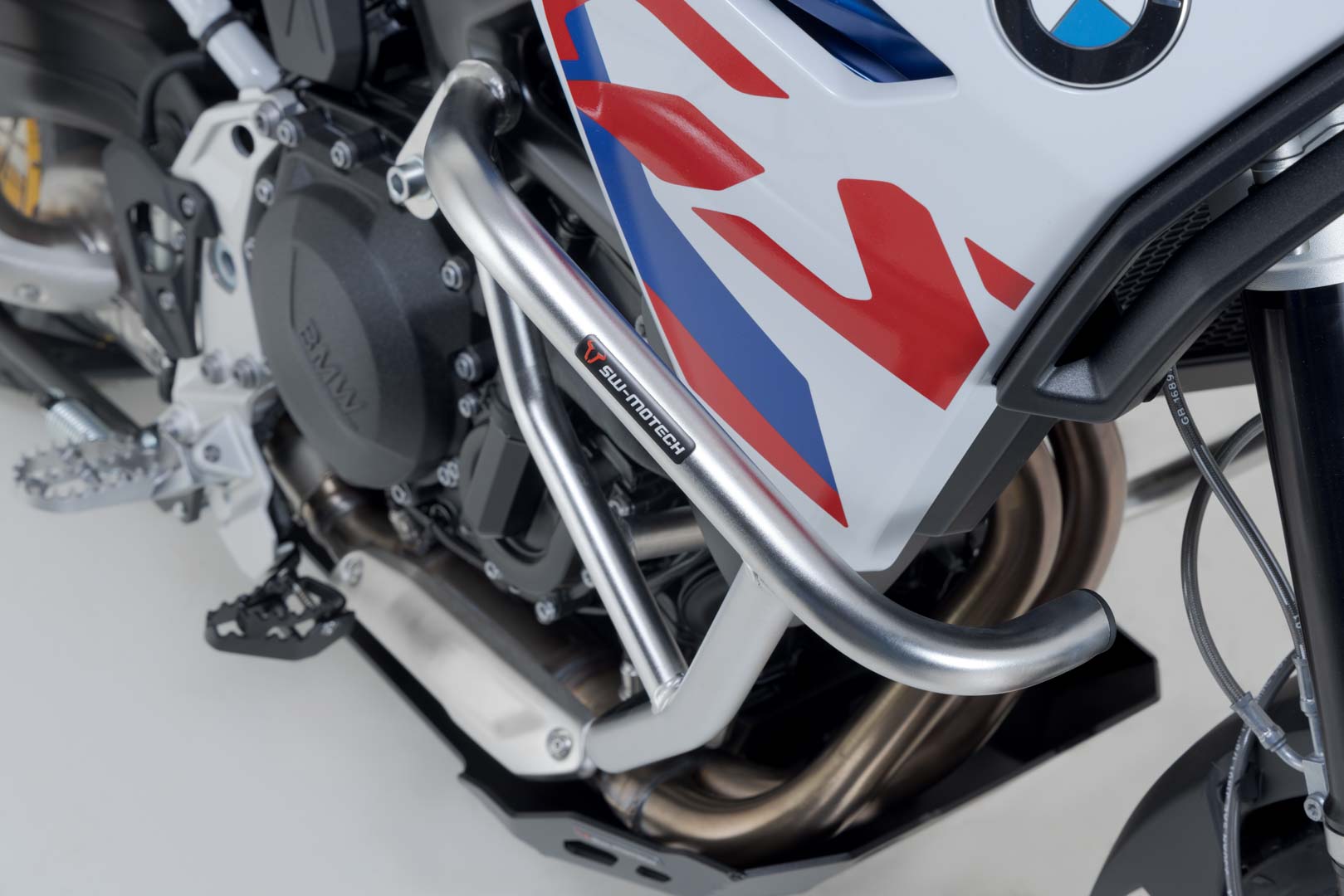 SW-MOTECH Protecciones laterales de motor Acero inoxidable. BMW F 850 GS F 800/900 GS.