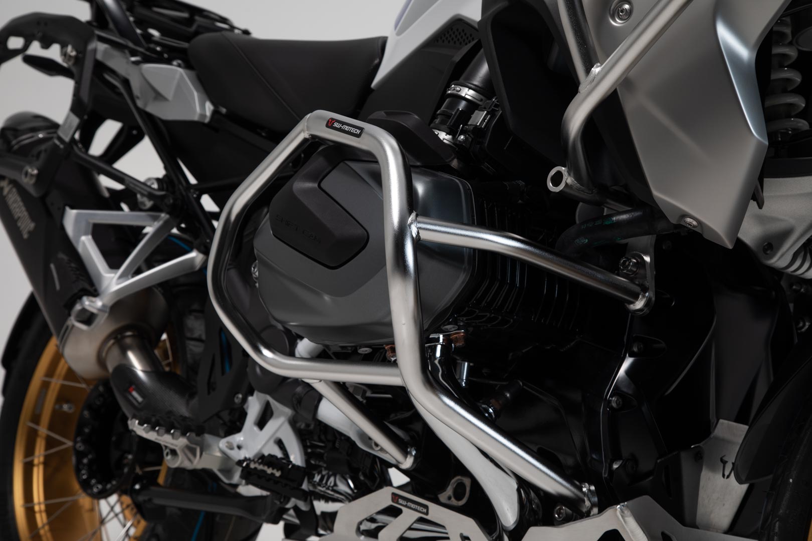SW-MOTECH Protecciones laterales de motor Acero inoxidable. BMW R1250GS R1250 R/RS (18-).