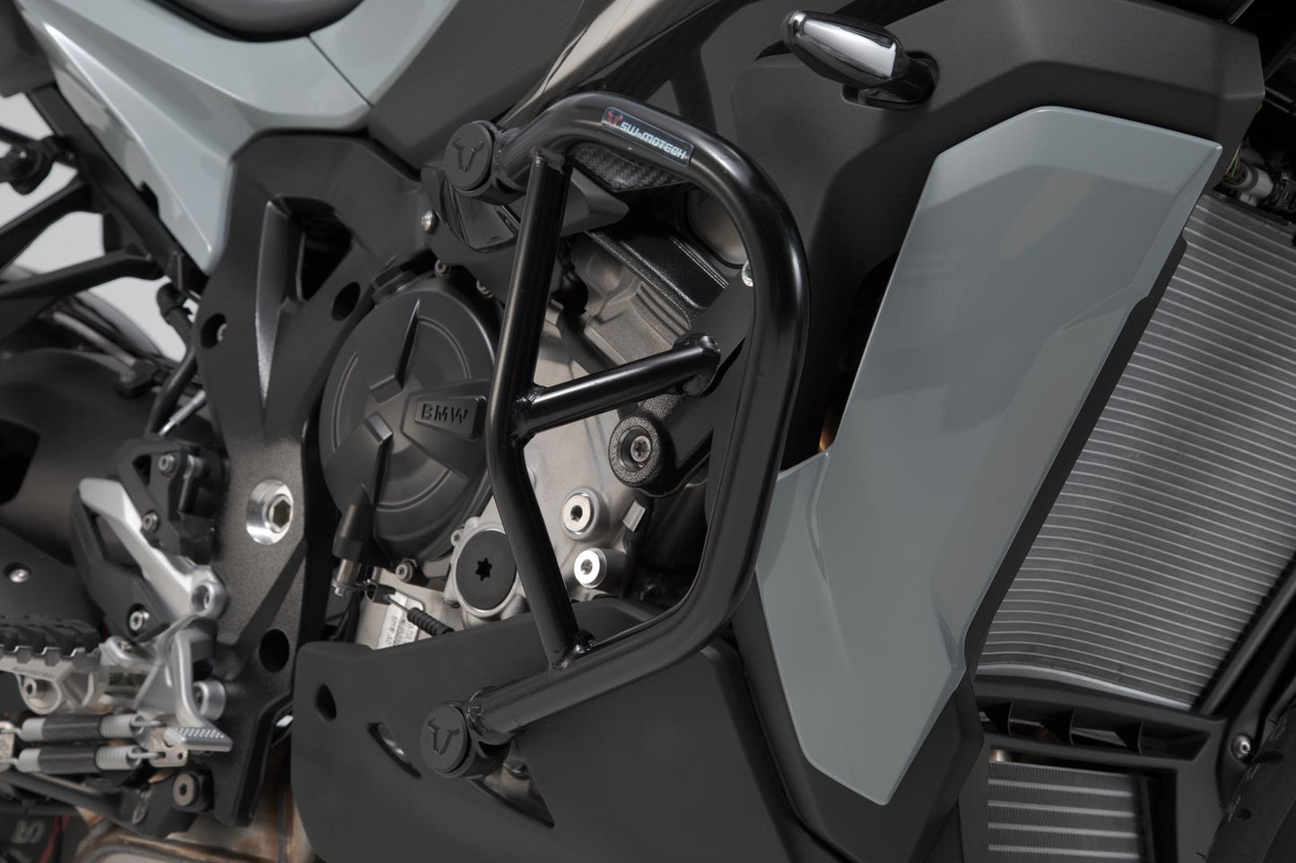 SW-MOTECH Protecciones laterales de motor Negro. BMW S 1000 XR (19-).