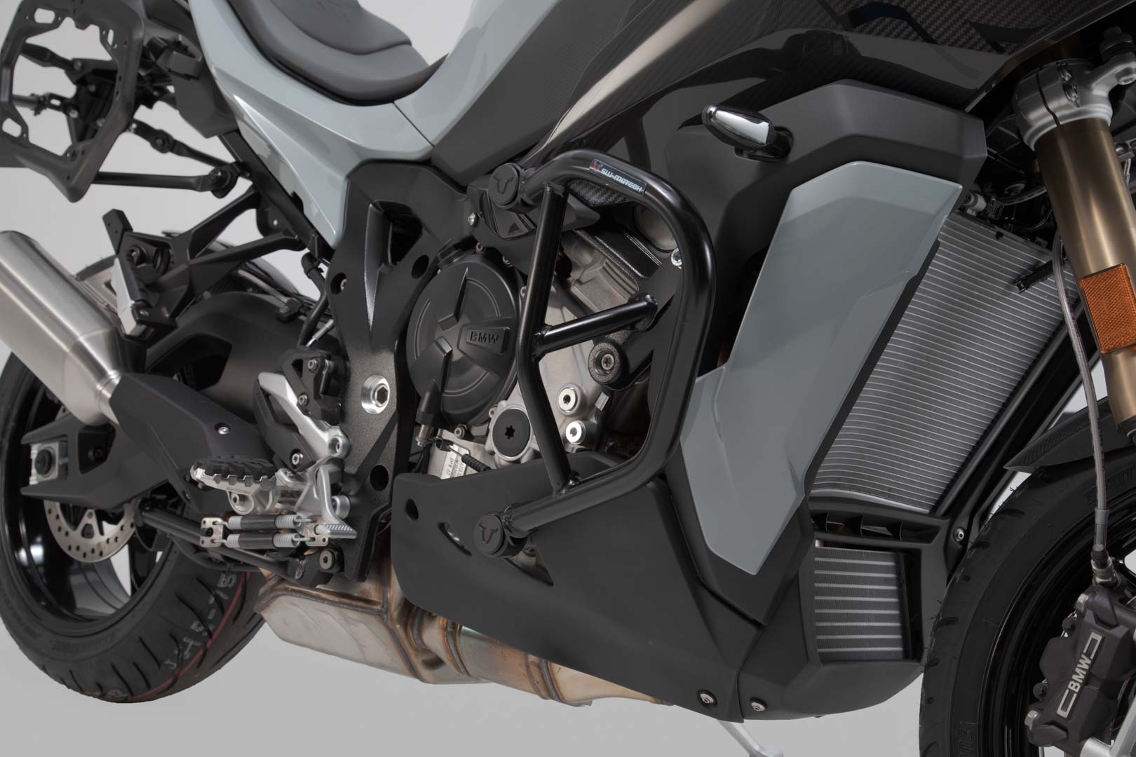 SW-MOTECH Protecciones laterales de motor Negro. BMW S 1000 XR (19-).