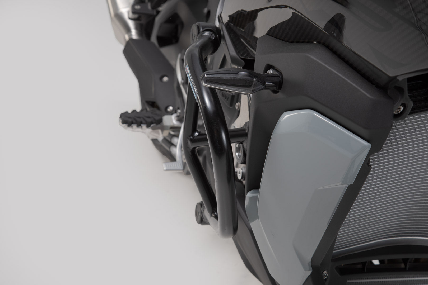 SW-MOTECH Protecciones laterales de motor Negro. BMW S 1000 XR (19-).