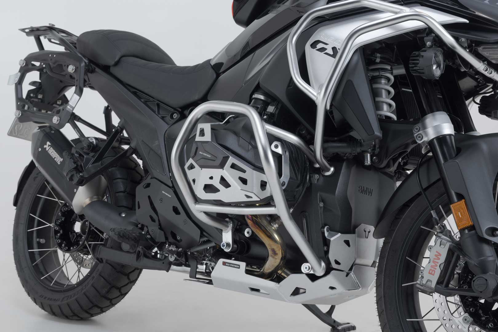 SW-MOTECH Protecciones laterales de motor Acero inoxi. BMW R 1300 GS (23-) R 1300 R (25-).
