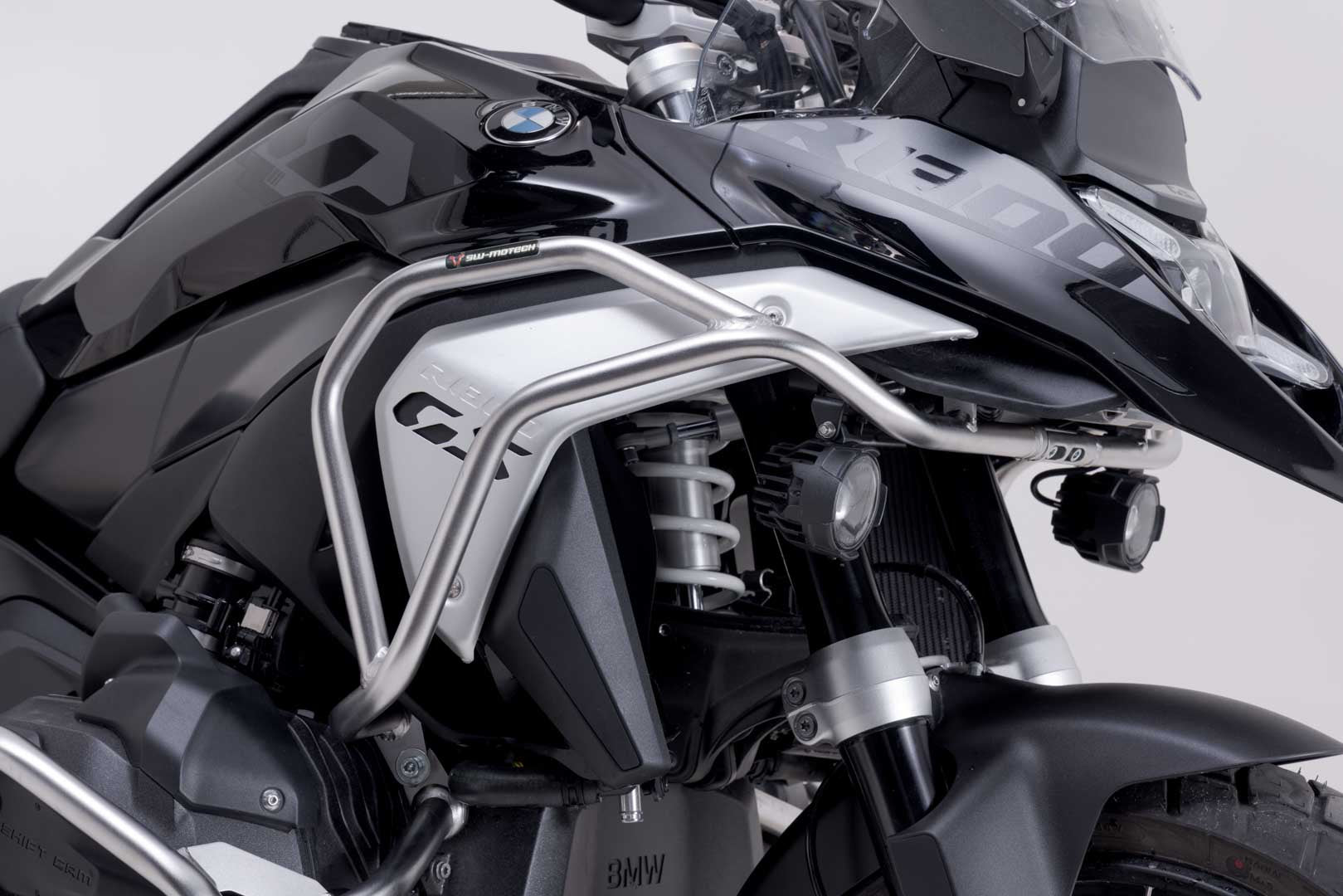 SW-MOTECH Protecciones superiores de motor Acero inoxidable. BMW R 1300 GS (23-). OEM SBL.