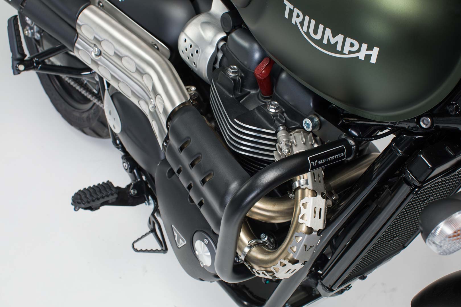 SW-MOTECH Protecciones laterales de motor Negro. Street ScramblerBonneville Bobber/Speedm.