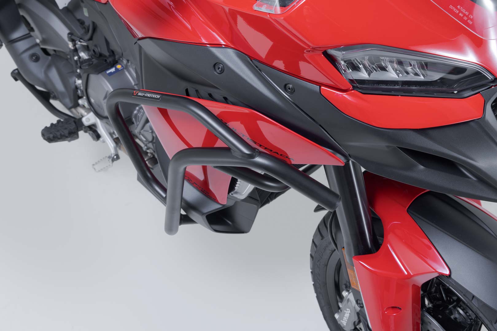 SW-MOTECH Protecciones laterales de motor Negro. Ducati Multistrada V2 / V2 S (24-).