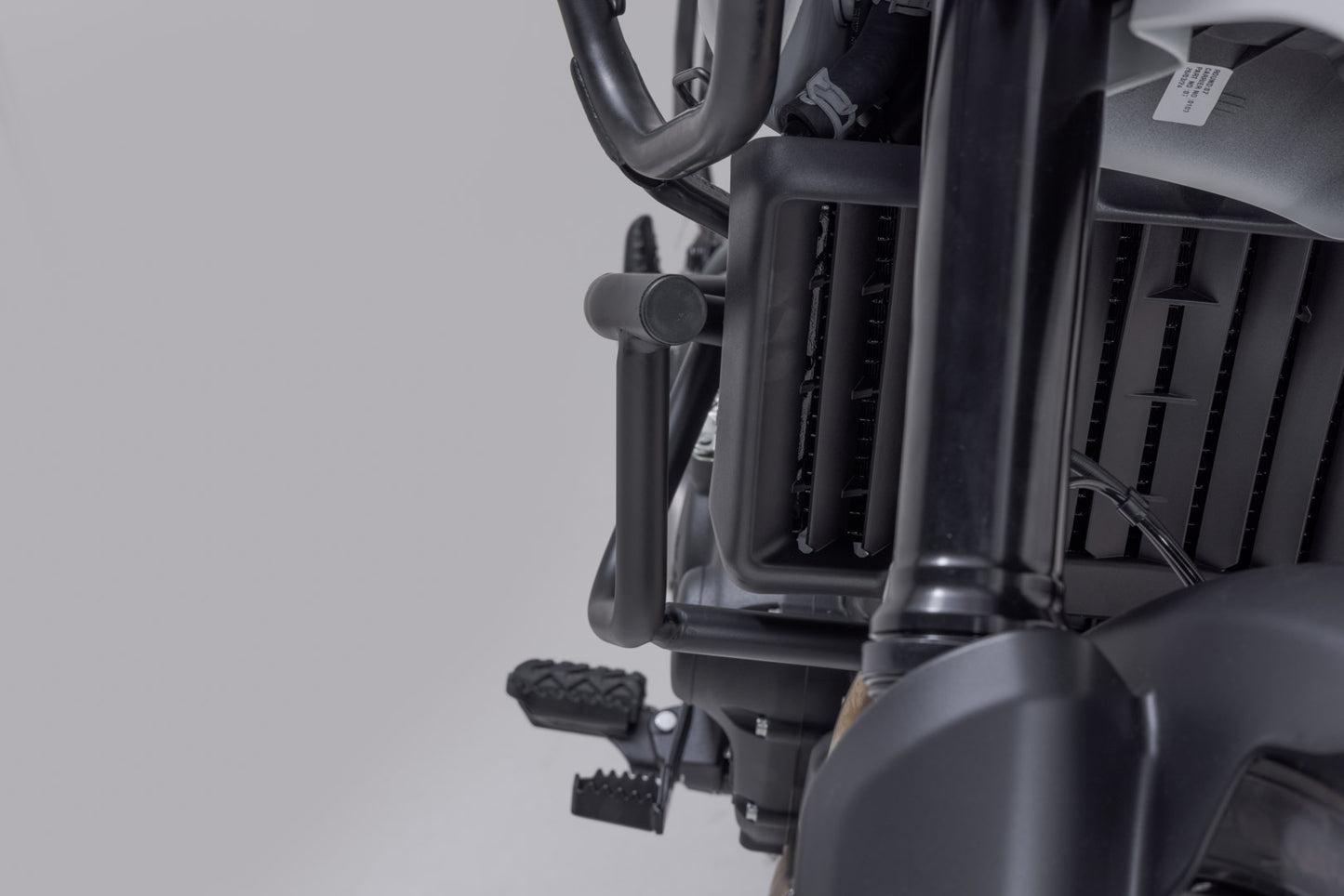 SW-MOTECH Protecciones laterales de motor Negro. Royal Enfield Himalayan 450 / Rally.