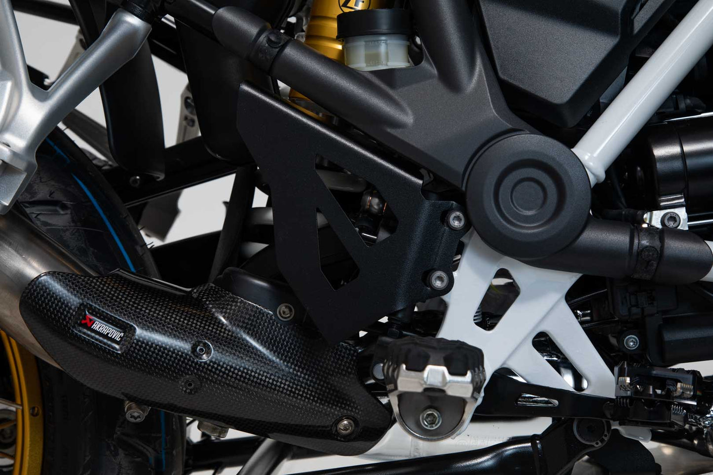 SW-MOTECH Set de protectores de bomba de freno Negro. BMW R 1200 GS R 1250 GS.