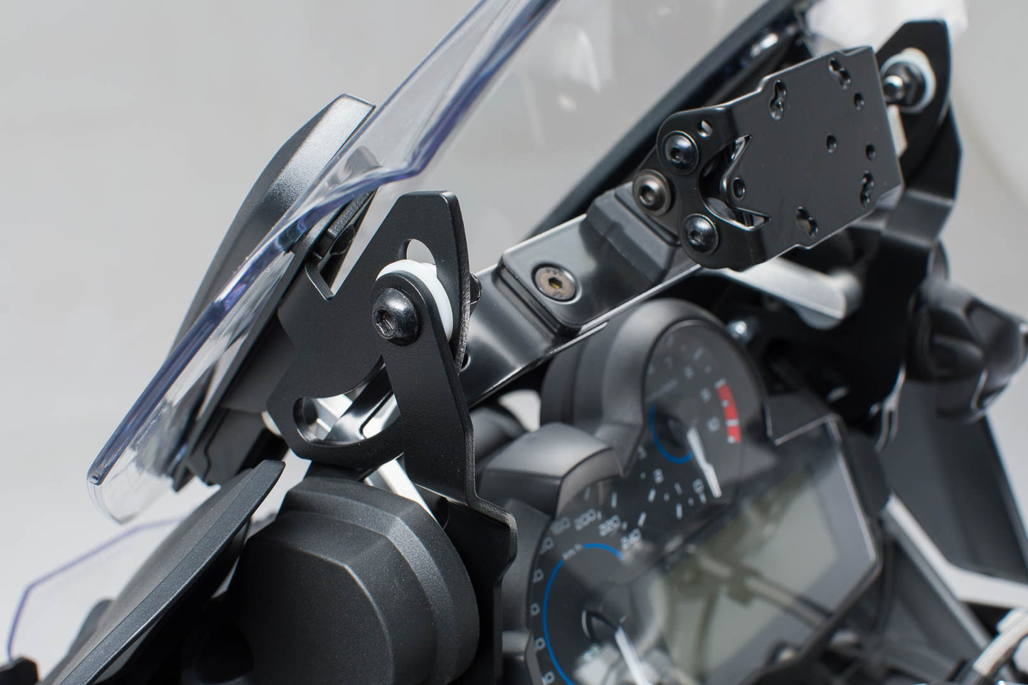 SW-MOTECH Refuerzo parabrisas Negro. BMW R 1200 GS (12-) R 1250 GS (18-).