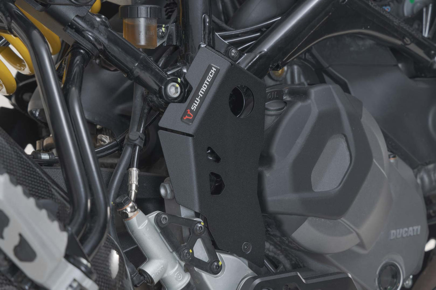 SW-MOTECH Protector de talón Negro. Ducati DesertX (22-) / Rally (23-).