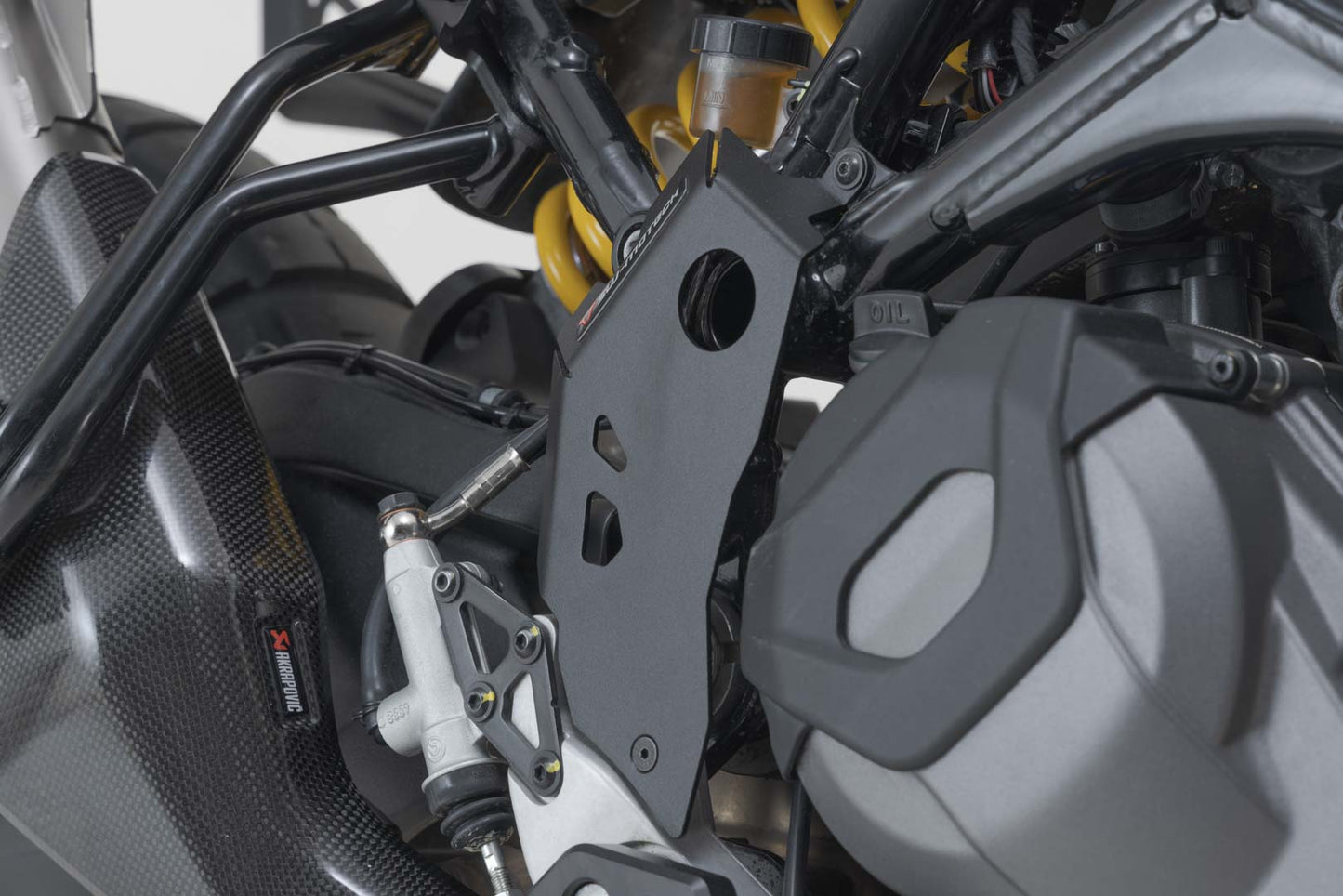SW-MOTECH Protector de talón Negro. Ducati DesertX (22-) / Rally (23-).