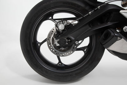 SW-MOTECH Kit de topes anticaidas para el eje trasero Negro. Yamaha MT-09 (13-16)/Tracer XSR900/Abar.